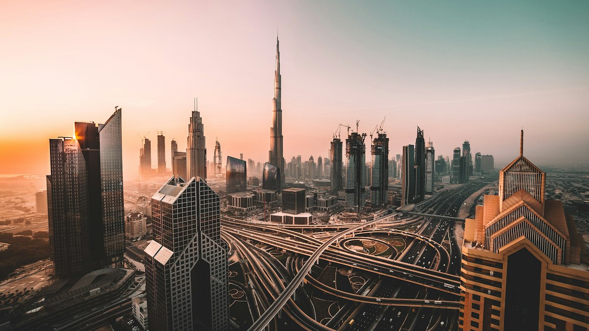 Qatar vs UAE: Comparing Work Conditions for Foreign Labour